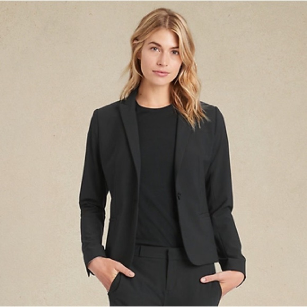 Banana Republic Women's 2 TALL Black Italian Washable Wool Blazer Coat 267508